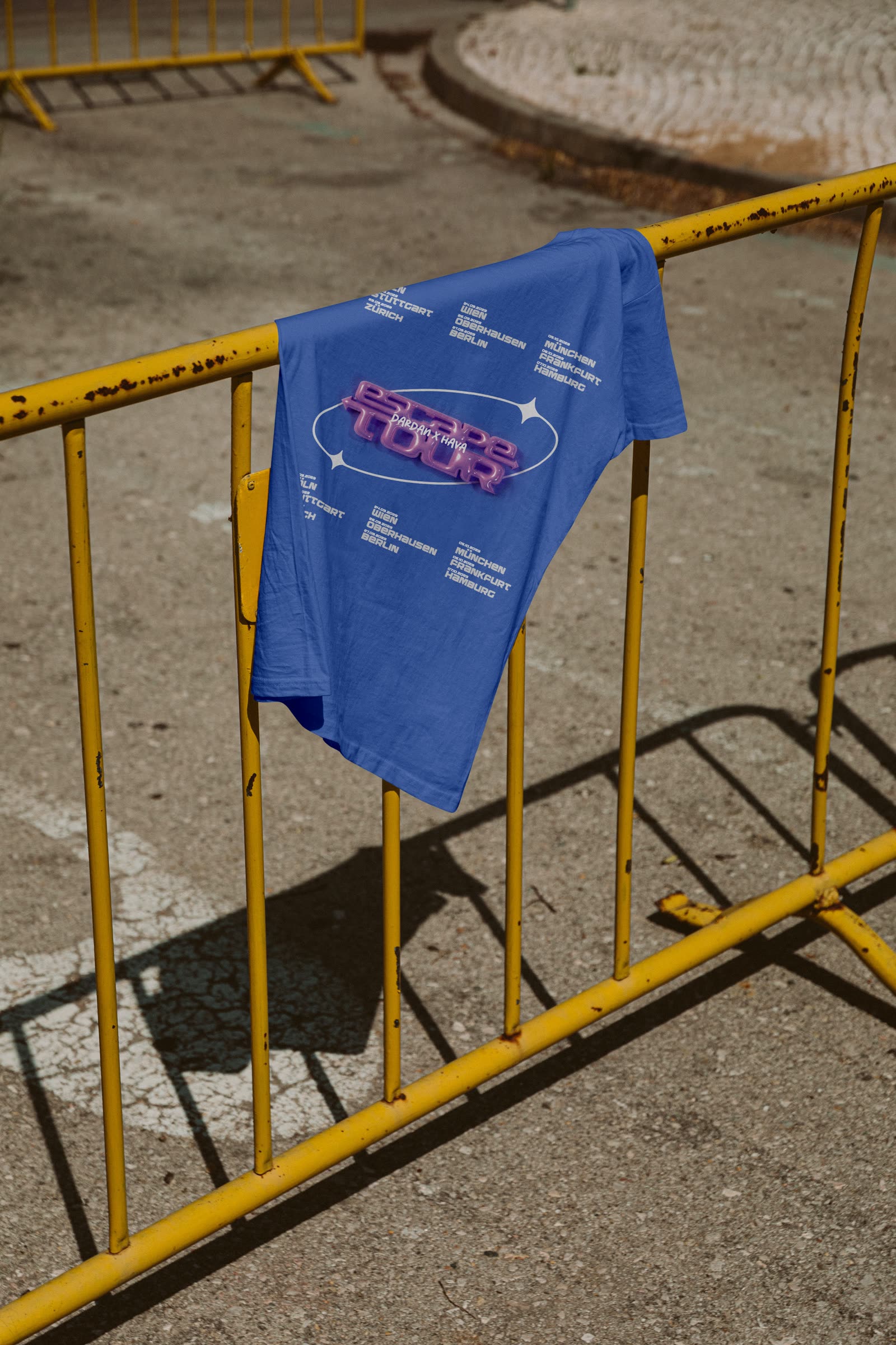 Escape Tour Merch — visual 3